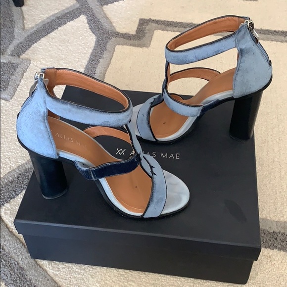 Alisa Mae velvet heels - Picture 6 of 8